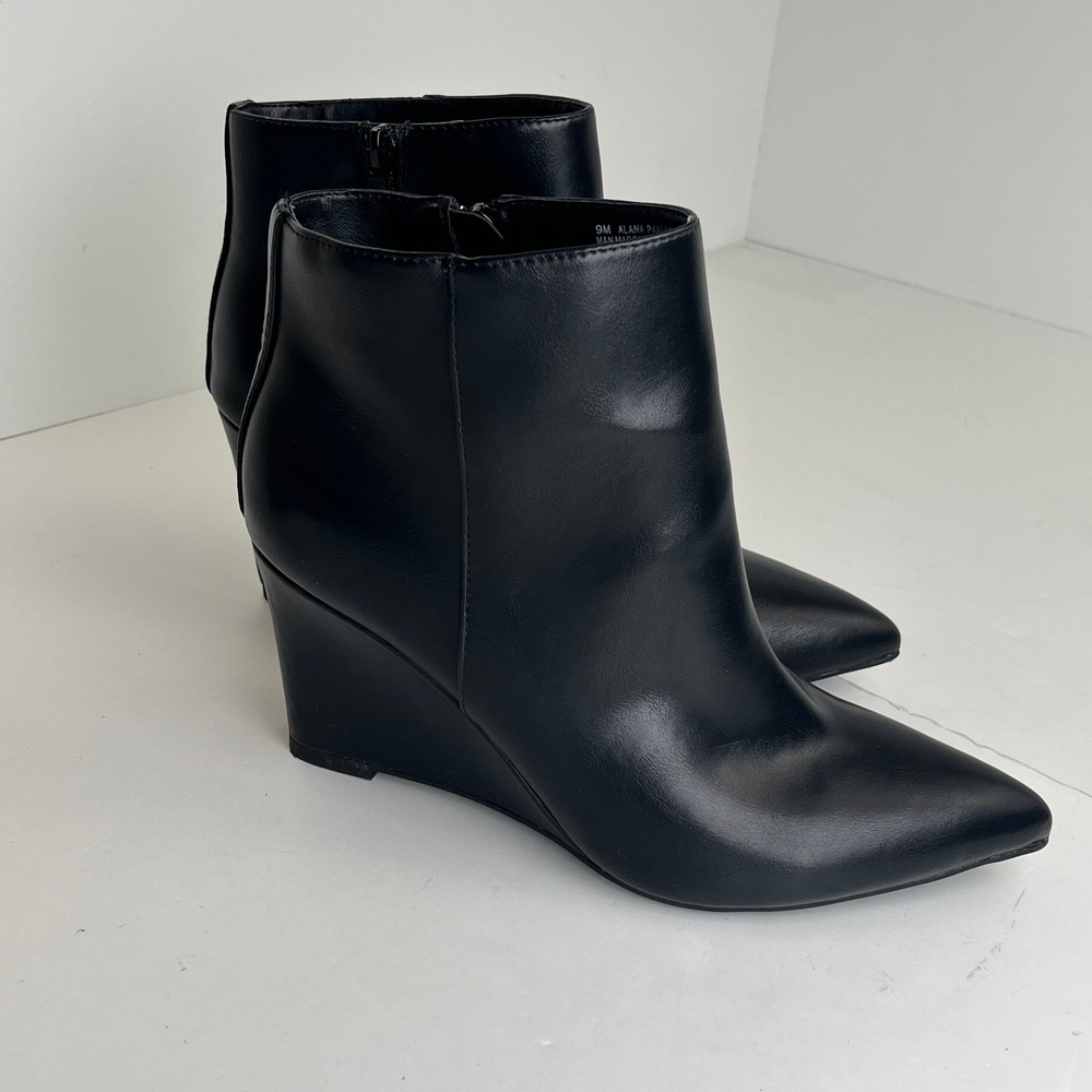 Rachel Zoe Women Black Faux Leather Pointed Toe Wedge Ankle Booties Zip Size 9M